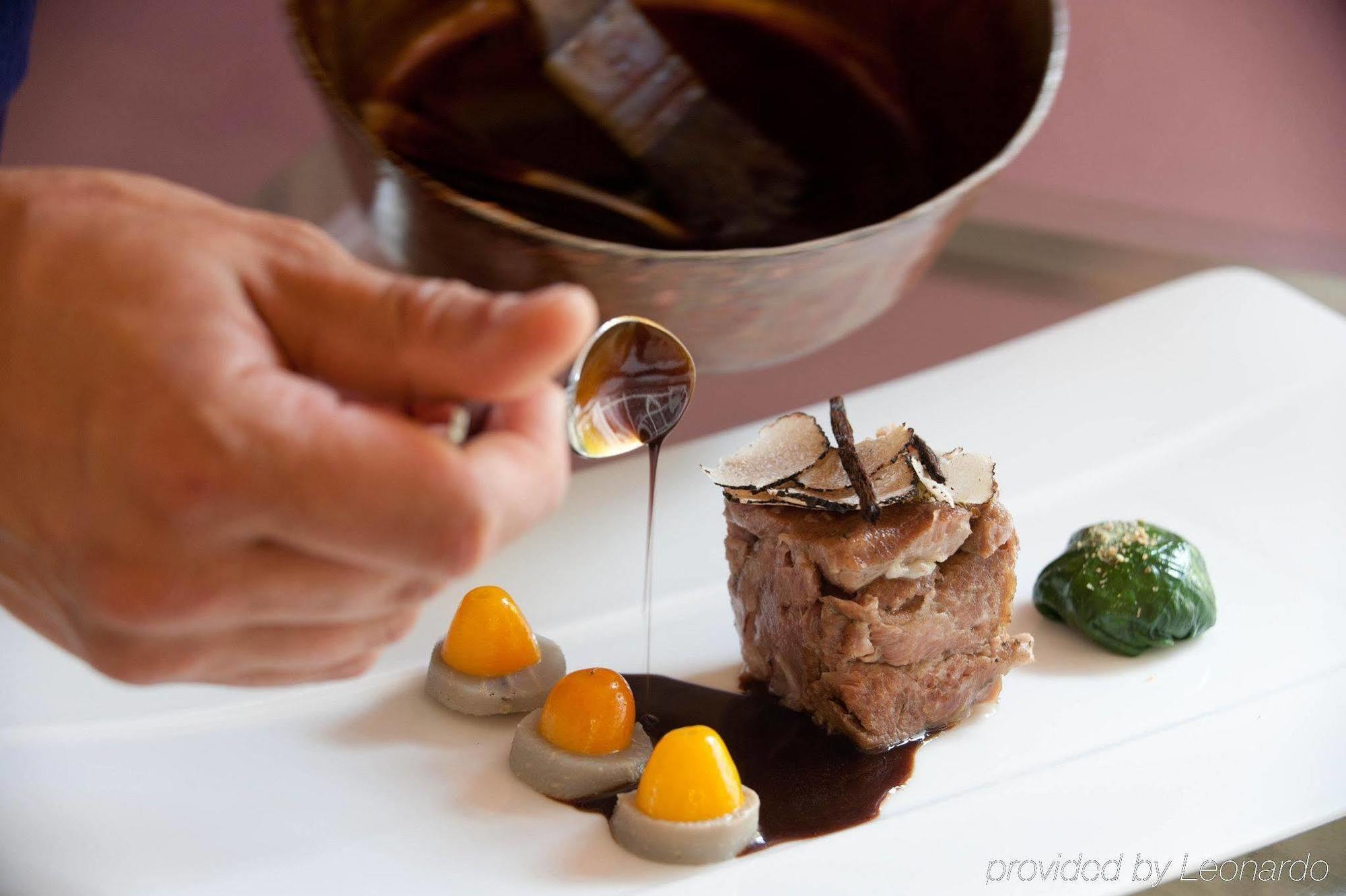 Hotel Spa Frederic Carrion Et Sa Table Gastronomique Viré Eksteriør bilde