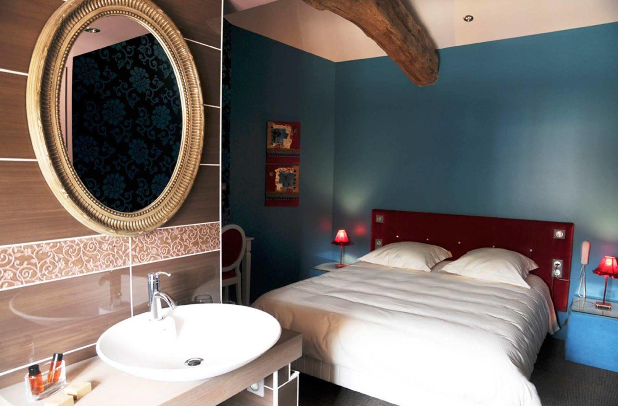 Hotel Spa Frederic Carrion Et Sa Table Gastronomique Viré Eksteriør bilde