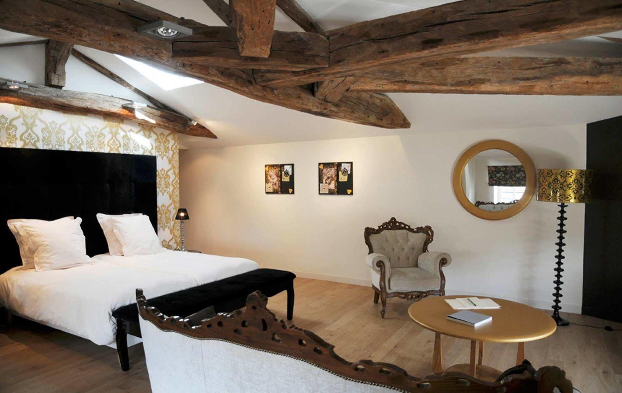 Hotel Spa Frederic Carrion Et Sa Table Gastronomique Viré Eksteriør bilde